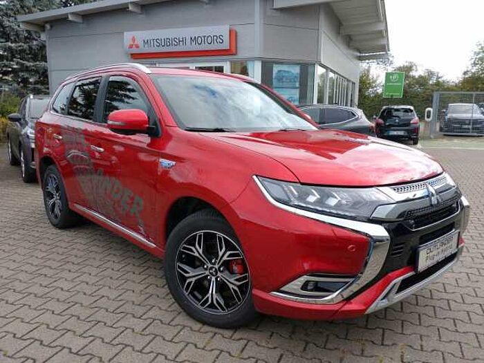 Mitsubishi Outlander 2.4 PHEV Plus Spirit 4WD 360° a.1.Hand