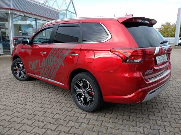 Mitsubishi Outlander 2.4 PHEV Plus Spirit 4WD 360° a.1.Hand