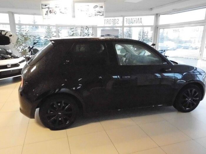 Honda e 100kW 1.Hd. 8-fach Reifen,NAVI,Kamera 360°