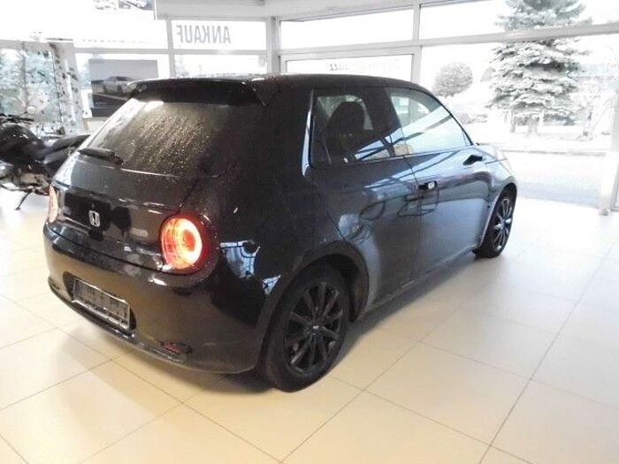 Honda e 100kW 1.Hd. 8-fach Reifen,NAVI,Kamera 360°