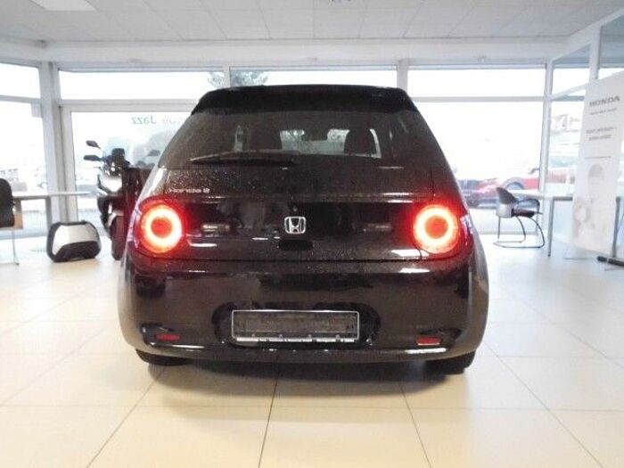 Honda e 100kW 1.Hd. 8-fach Reifen,NAVI,Kamera 360°