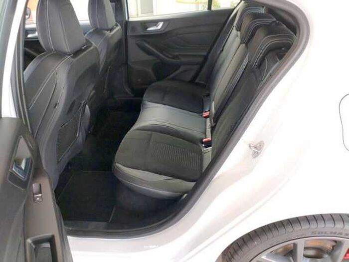 Ford Focus ST 2.0 EcoBlue beh.Frontsch.+Lenkrad WR