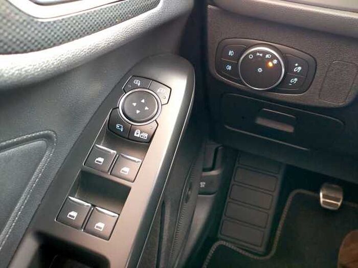 Ford Focus ST 2.0 EcoBlue beh.Frontsch.+Lenkrad WR