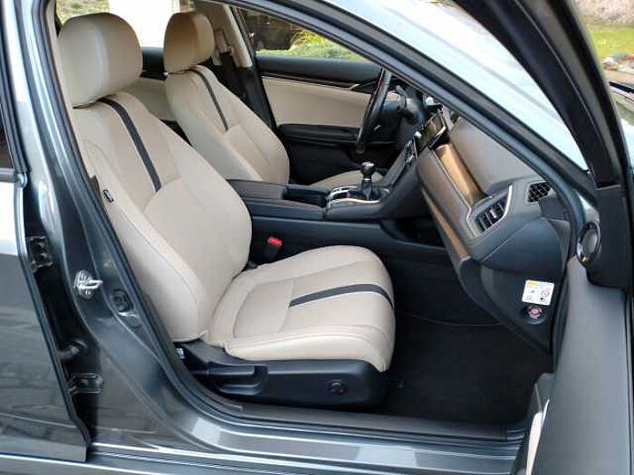 Honda Civic Limousine 1.5i Executive Leder Navi Kamera