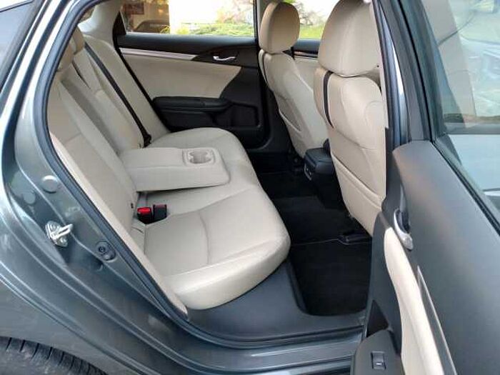 Honda Civic Limousine 1.5i Executive Leder Navi Kamera