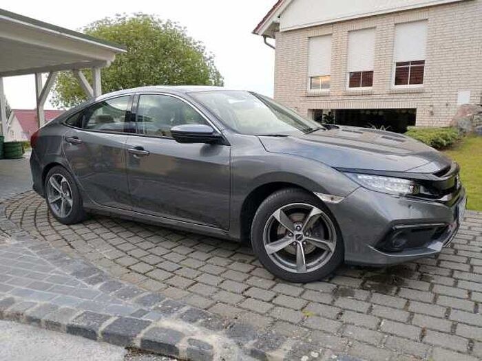 Honda Civic Limousine 1.5i Executive Leder Navi Kamera