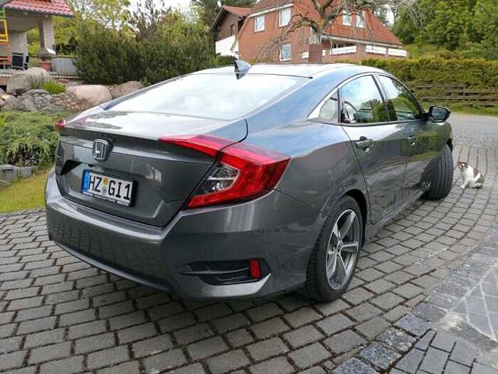 Honda Civic Limousine 1.5i Executive Leder Navi Kamera