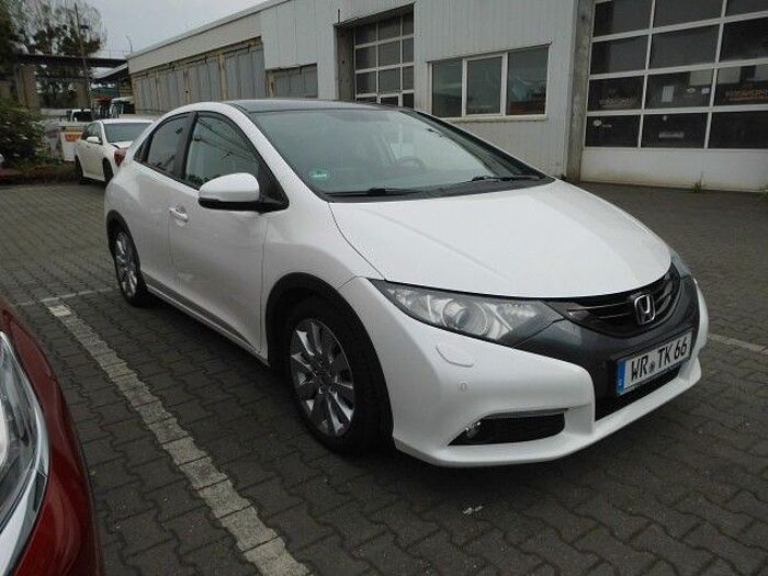 Honda Civic 1.8 i Executive Wi+SoRäder Leder gepflegt